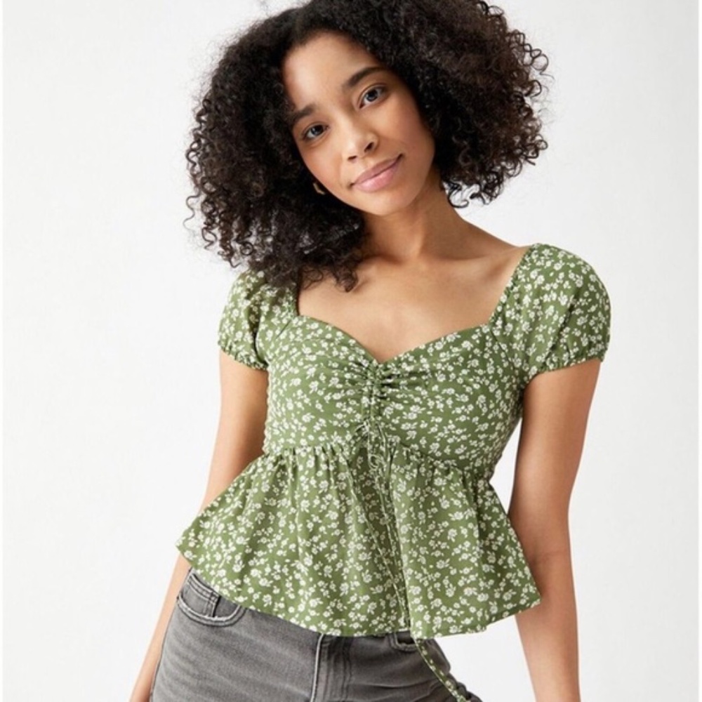Green and white LA Hearts babydoll top!